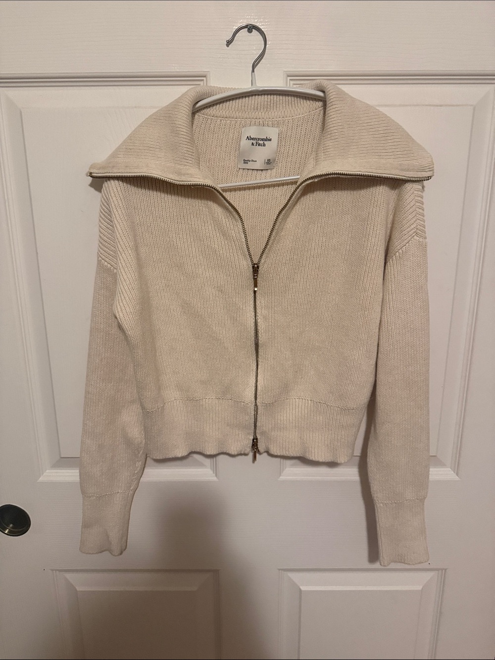 Abercrombie & Fitch Cream Zip-Up Ribbed Collared Cardigan
